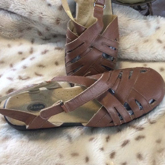 Dr. Scholl’s Sandals - Picture 2 of 7